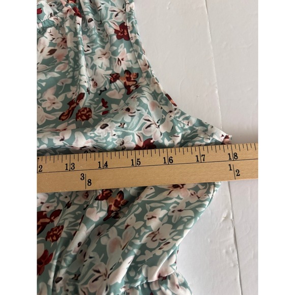 Unbranded Floral Tiered Sleeveless Top Green Burgundy Ruffle Neck Size M - Picture 5 of 7